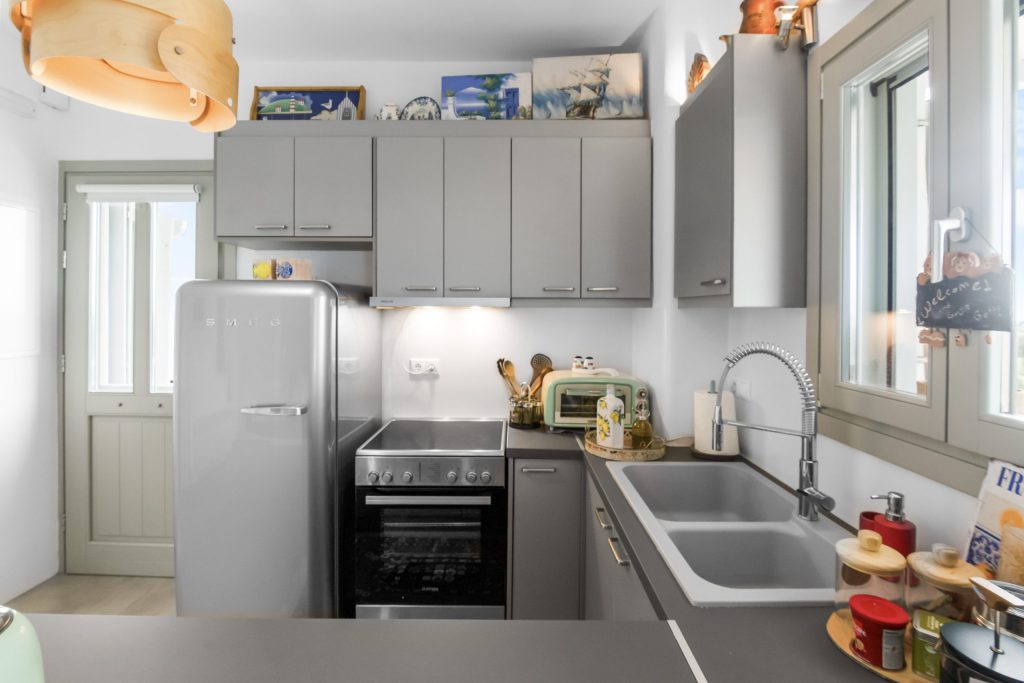 Modern kitchen with everything you need